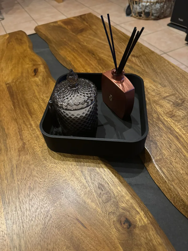 Minimalistic Square Tray