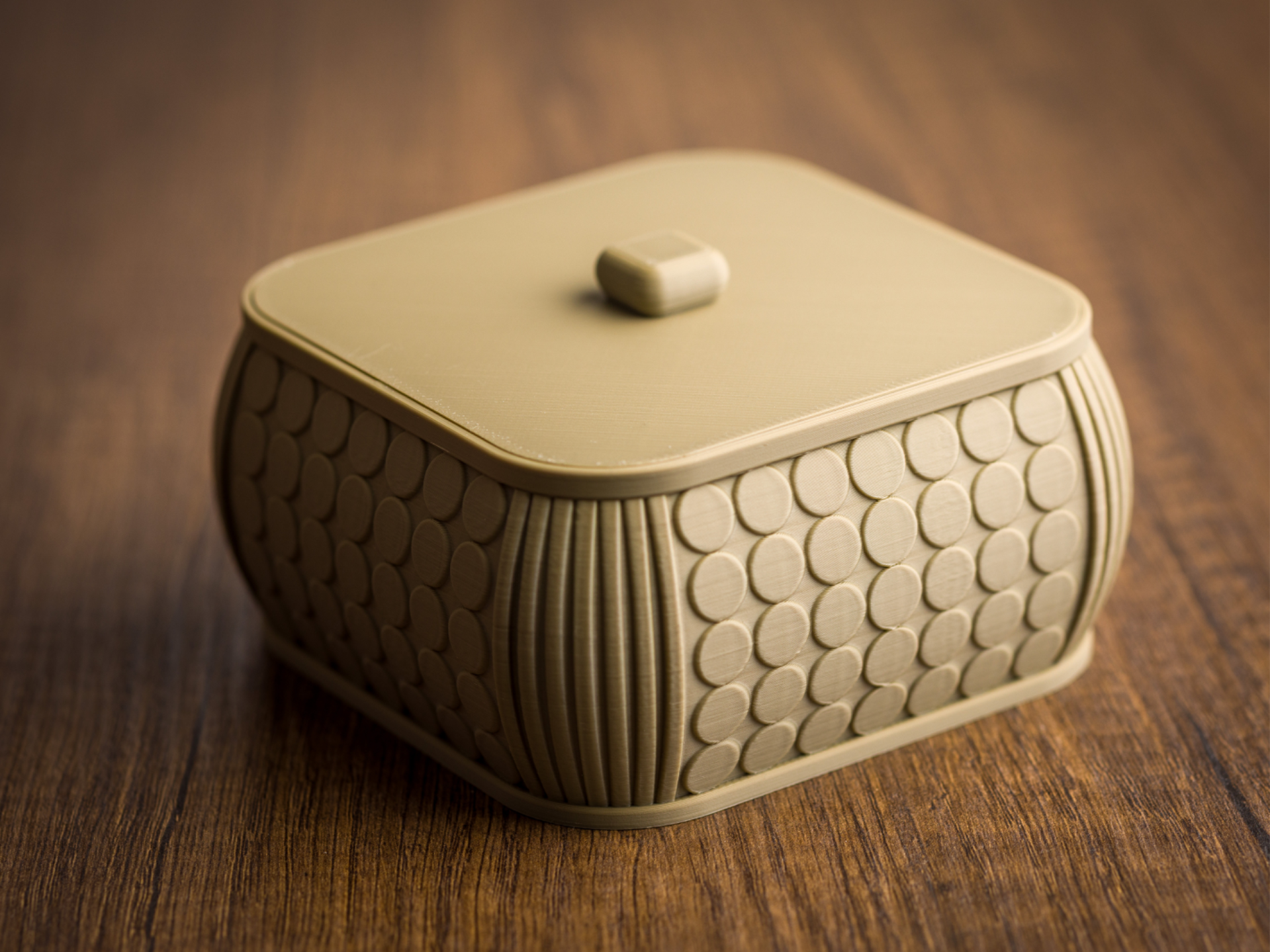 Ribbed square box with lid. Jewelry box.