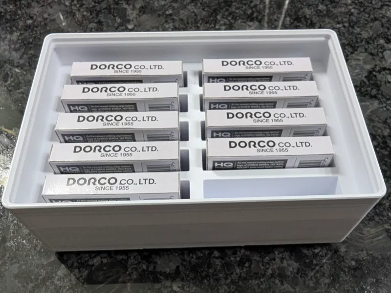 Gridfinity bin Dorco ST300 Razor Blades Holder