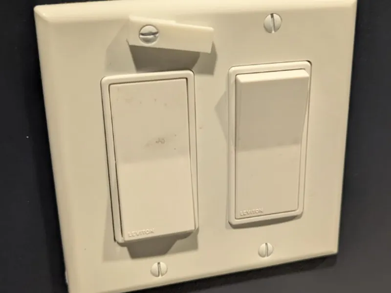 Shabbos Switch Cover for Levelor Style Switch