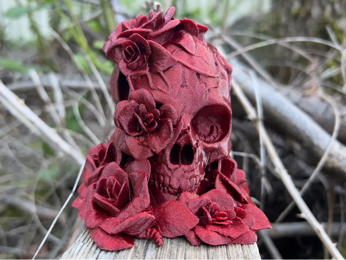 Sculpture crâne et roses