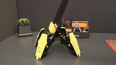 Cyber-Crab Phone Stand – Articulated
