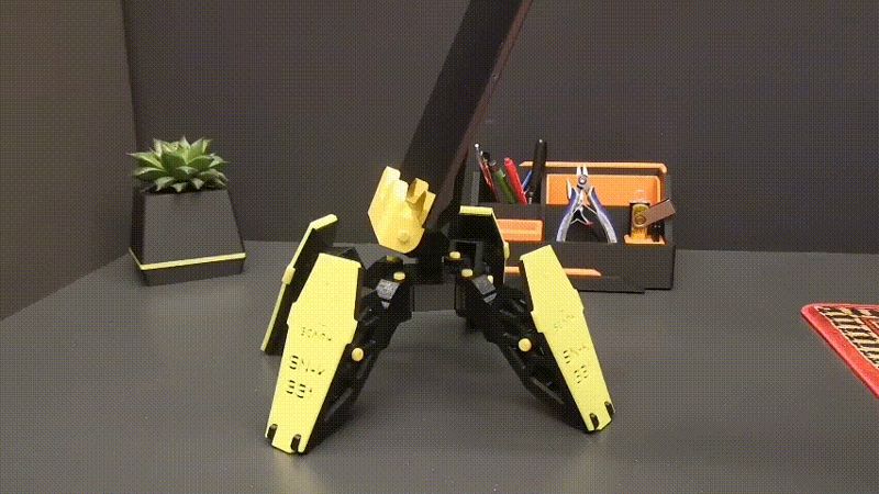 Cyber-Crab Phone Stand – Articulated