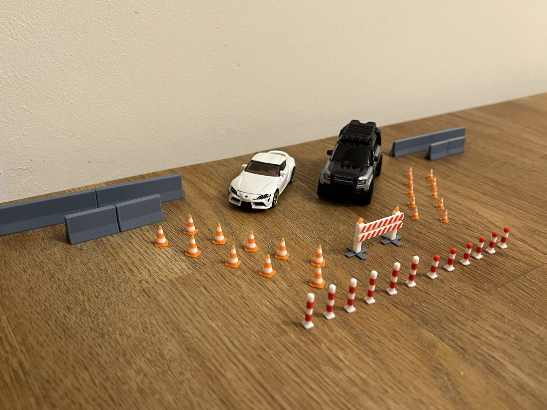 barrier set 1/64 scale for car diorama garage