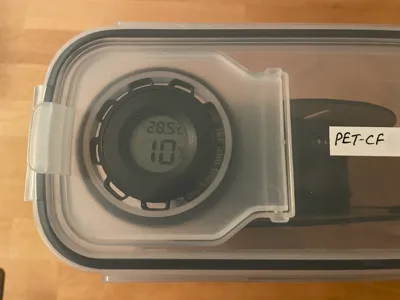 Hygrometer holder for 4L cereal container/filament box