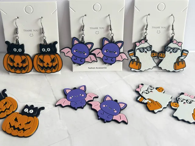 Halloween Earrings & Keyring Set (free commercial)
