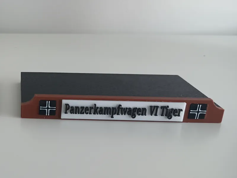 1:72 Scale Display Base for Vehicles and Tanks