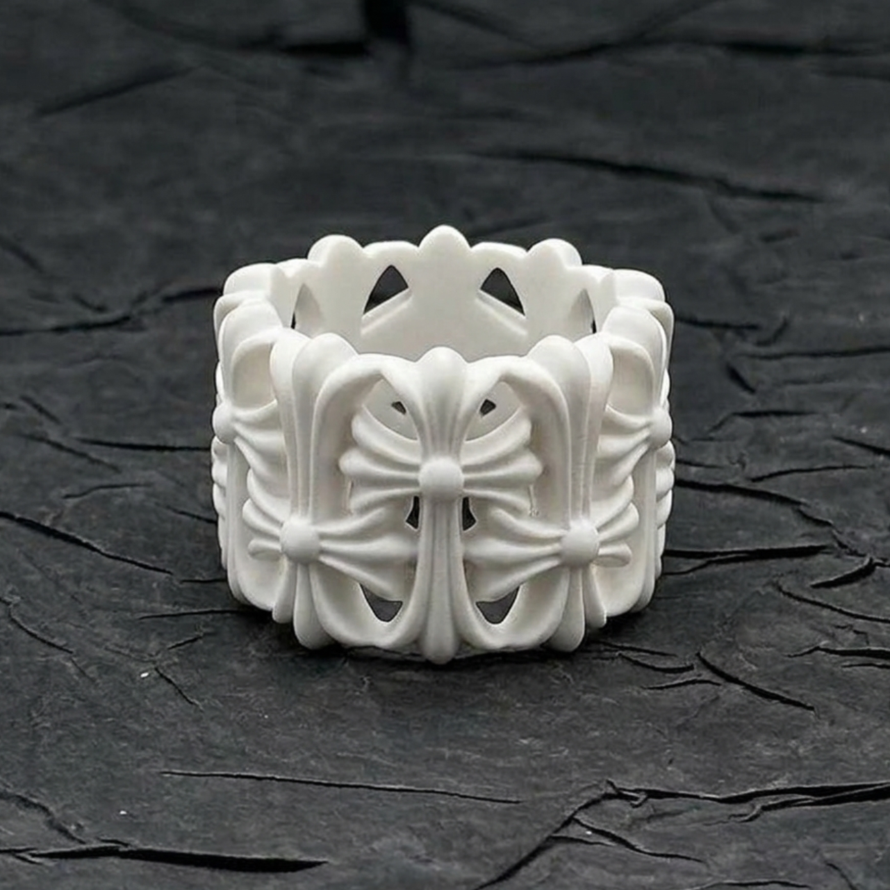Miniatura 2 do modelo 3D Chrome Hearts Style Ring