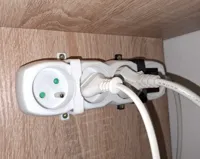 Support pour multiprise 230V — photo 3
