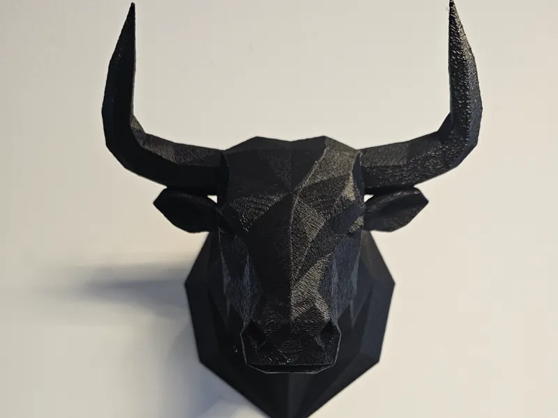 Low Poly Stier Wanddeko