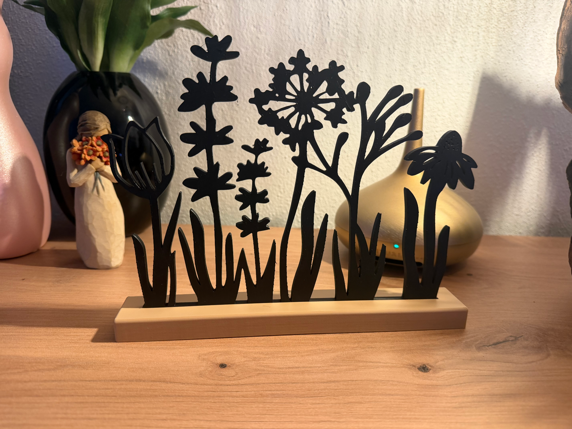 Frühlingsdeko Blumenwiese – Dekorative Silhouette