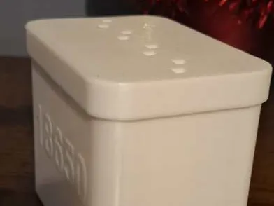 Battery box 18650 with degassing holes