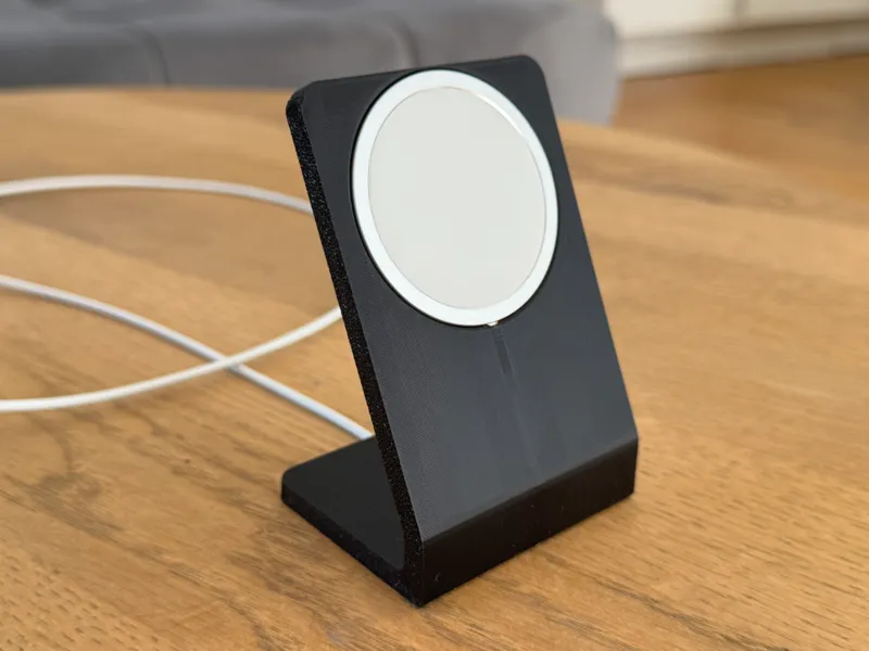 MagSafe iPhone Stand