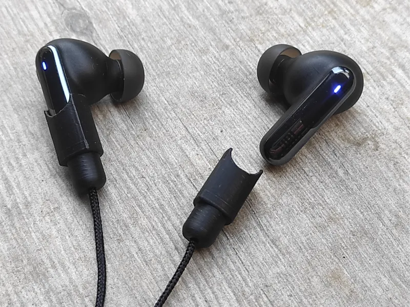 Earbud leash for JBL Live Beam 3