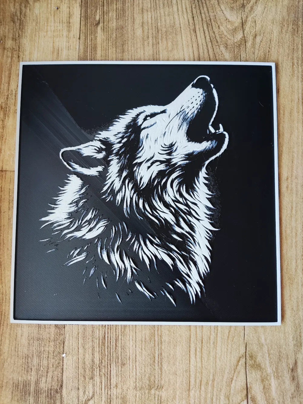 Wolf glow hueforge by Fantomas MakerWorld: Download Free 3D Models