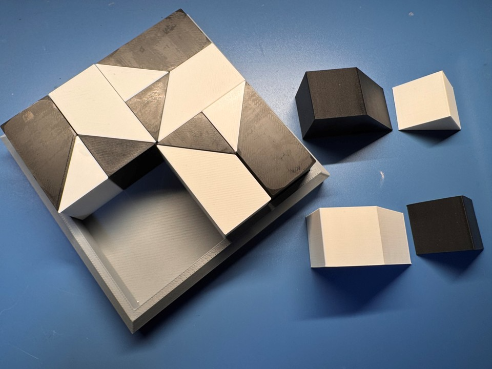 Magic Black and White Blocks - Hidden Building Blocks Puzzle ...