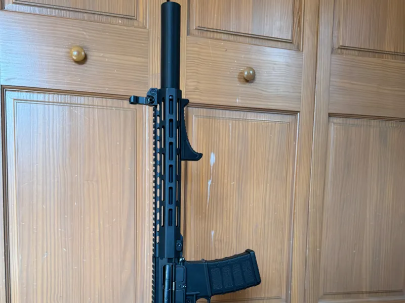 Airsoft rifle suppresser