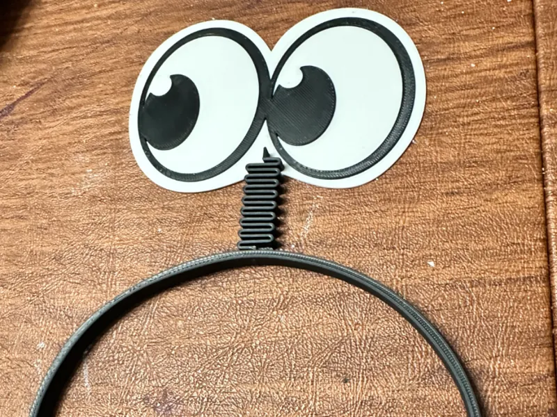 Eye headband bopper
