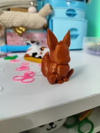 Figurine Évoli low poly — photo 3