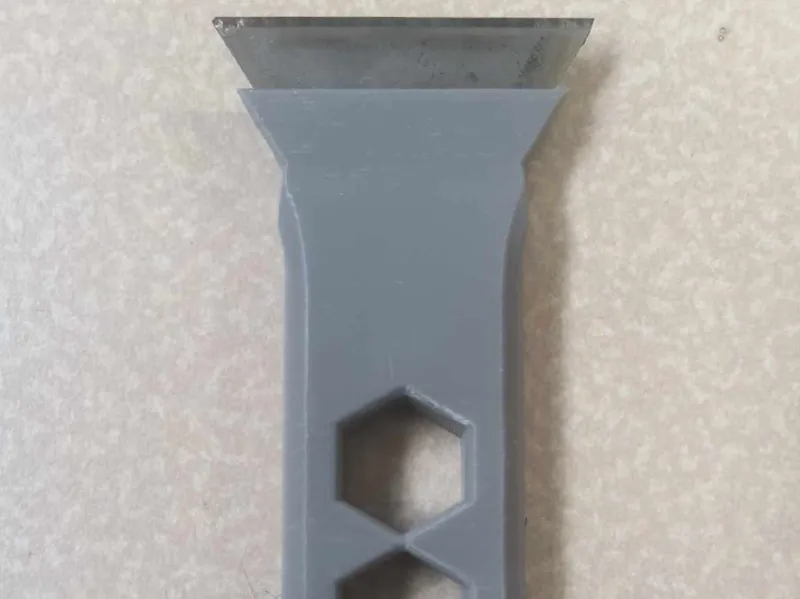 Bed Scraper using regular utility knife blade