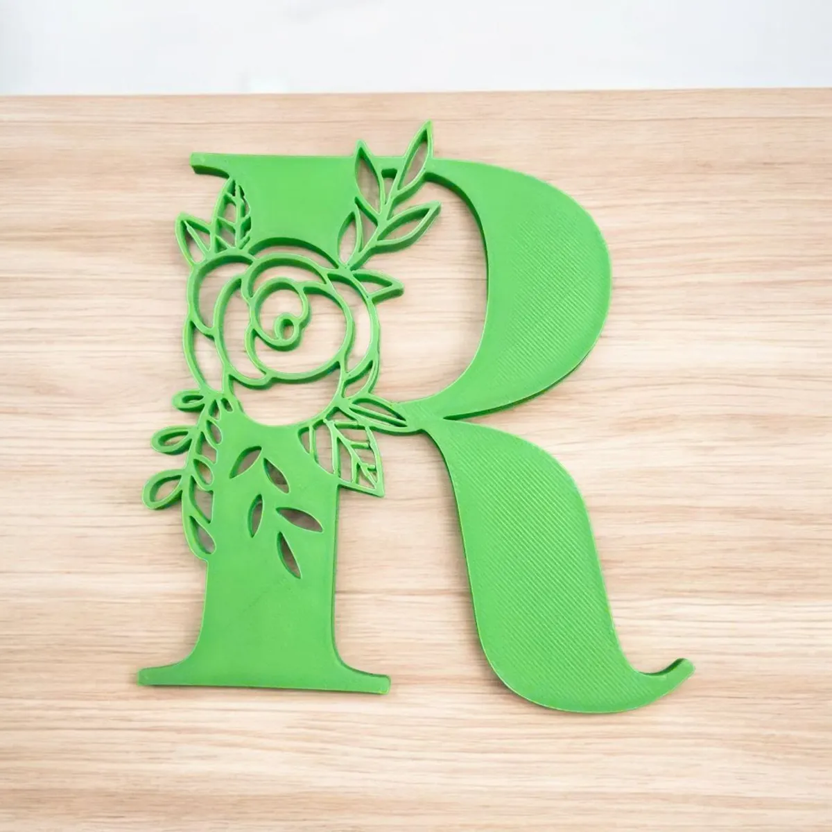 Decorative letter R - Free 3D Print Model - MakerWorld