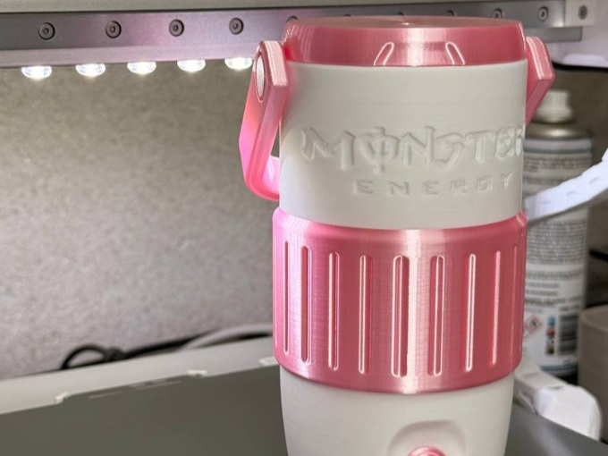 PORTA LATAS MONSTER COM TAMPA - 1