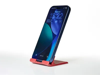 iPhone 17 Pro Stand