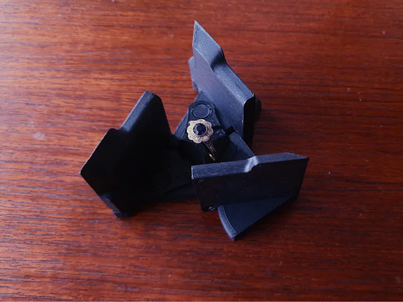 Kinetic Ringbox- Watch the Magic Unfold!