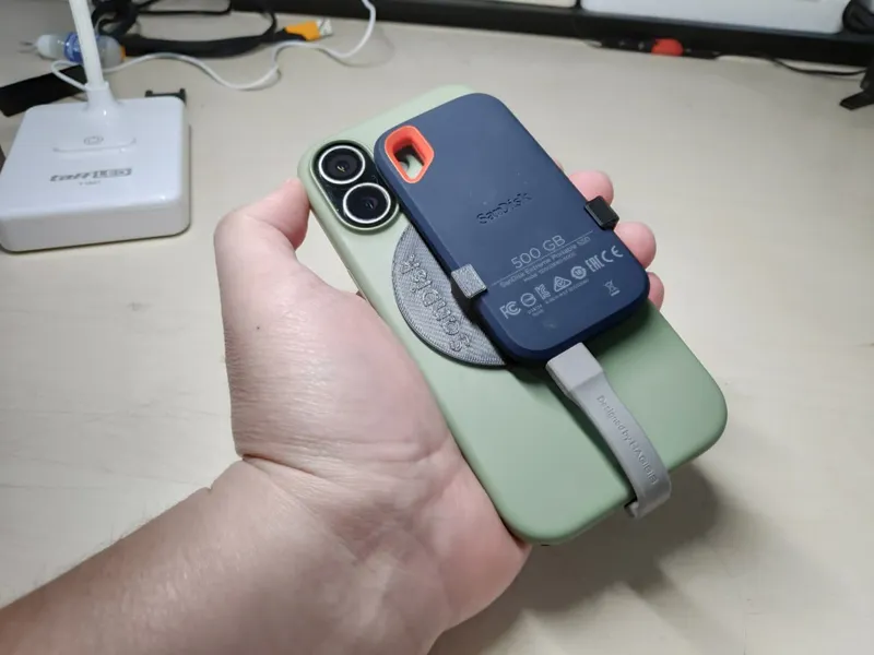 SANDISK EXTREME 500gb E60 with MAGSAFE HOLDER