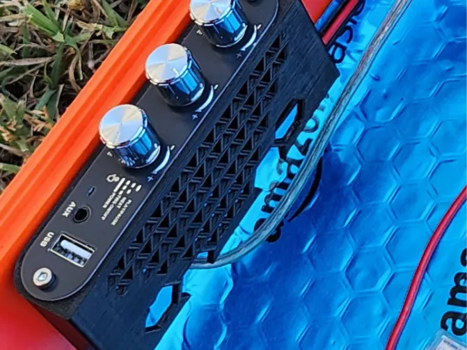 1001u amp case