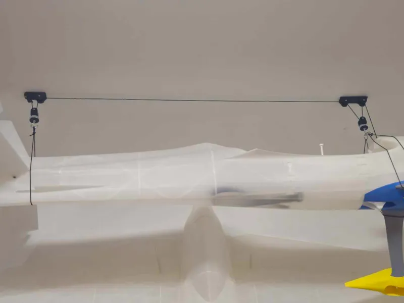 roof sliding bracket