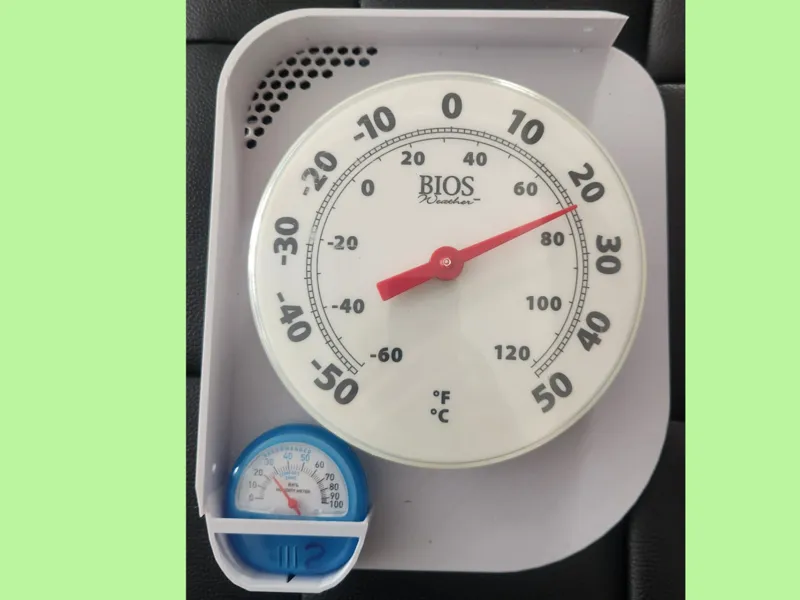 Outdoor Thermometer Hydrometer mount/shade