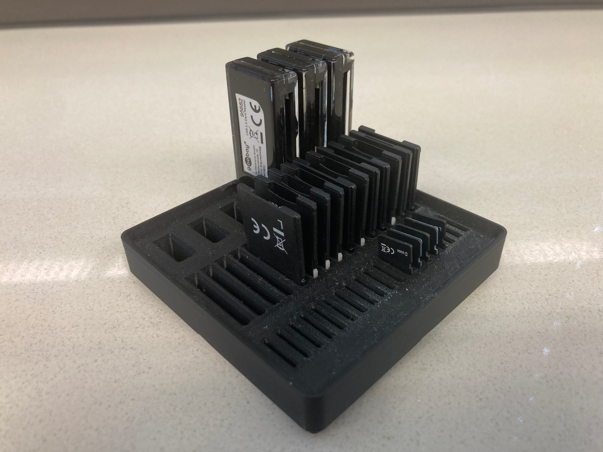 Gridfinity 2x2x2 USB, SD & Micro-SD Organizer