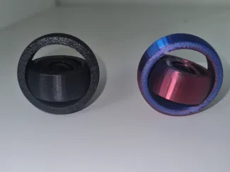 Twist fidget spinner