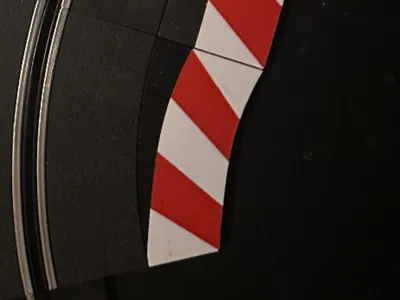 Transition in turn for carrera borders