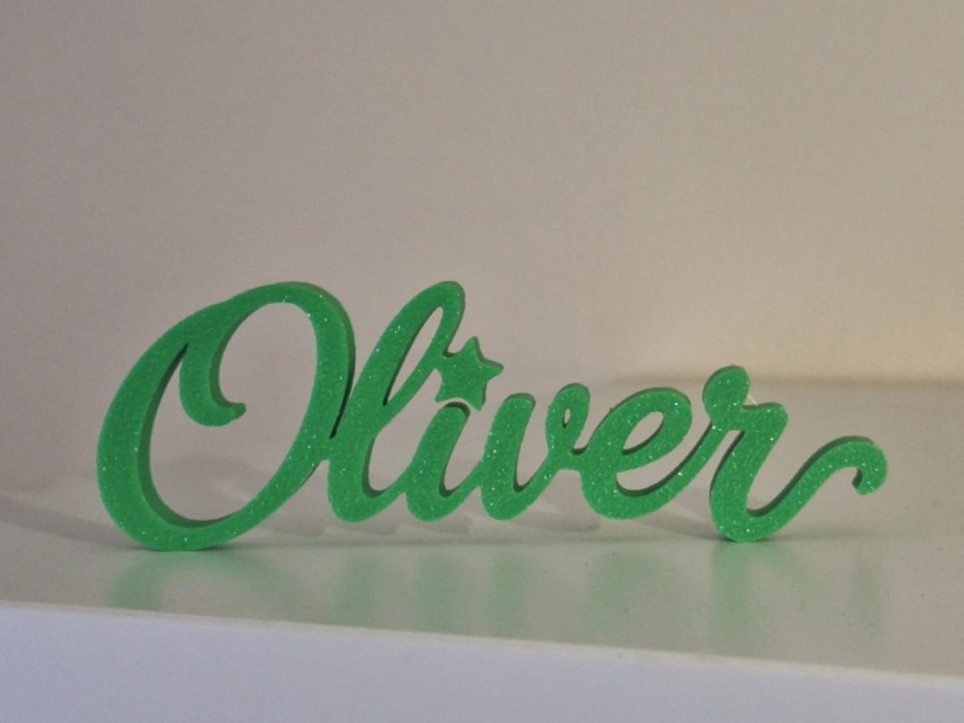 Oliver, scritta da appoggio con nome