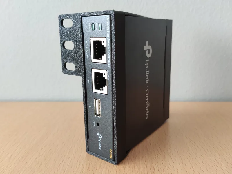 TP-Link Omada OC200 rackmount