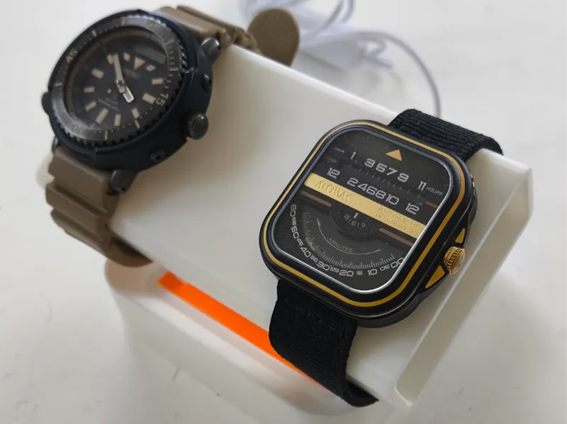 Watch Stand/Display with light 