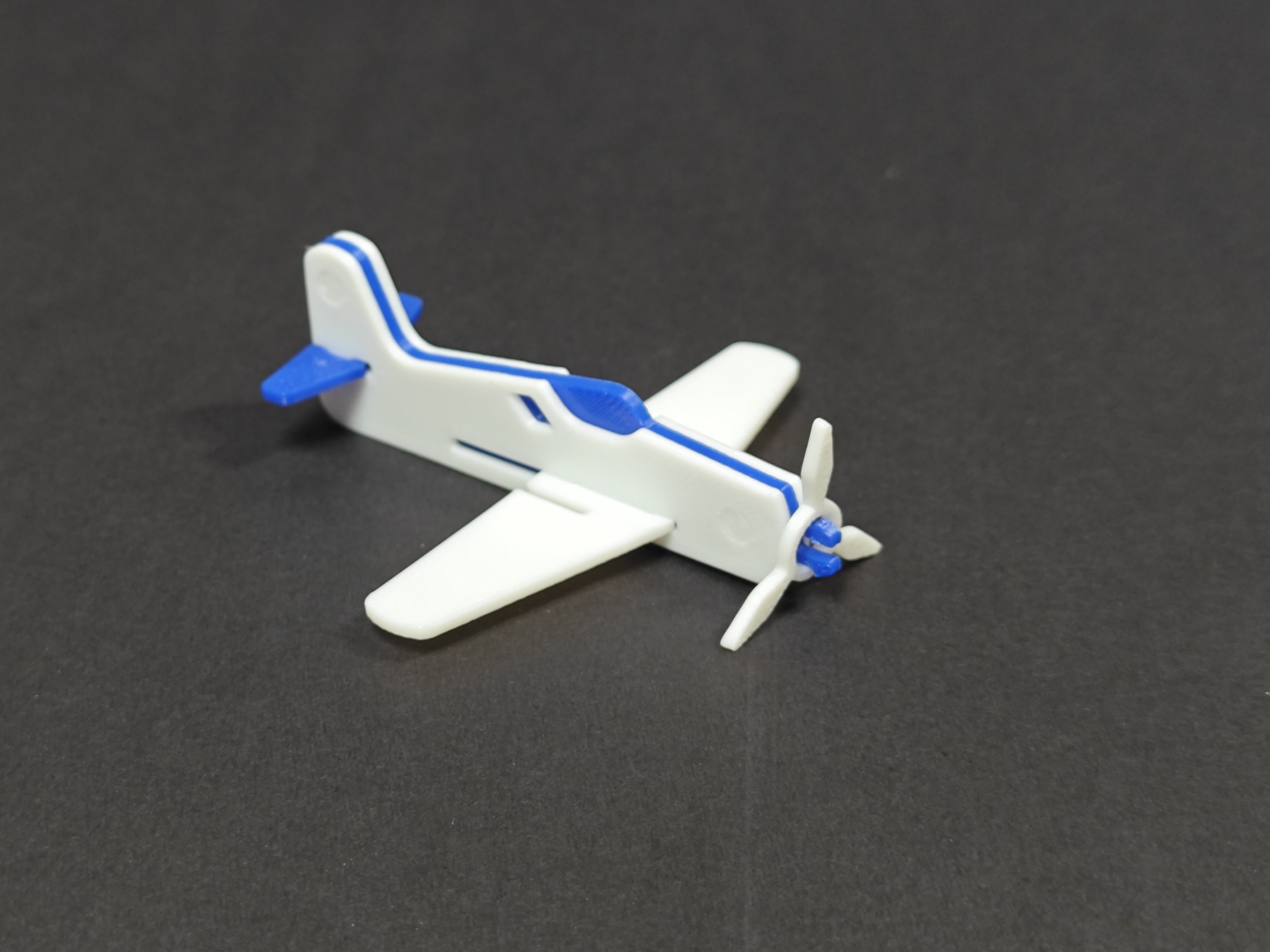 Miniatura 2 do modelo 3D 原创拼插小飞机（螺旋桨可动，仅6克）