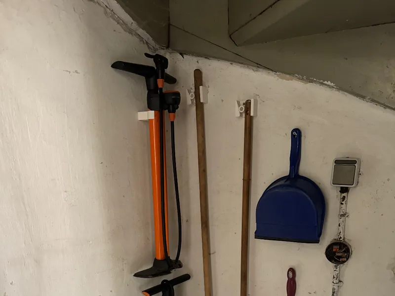 Wall mount air bike pump 36mm 