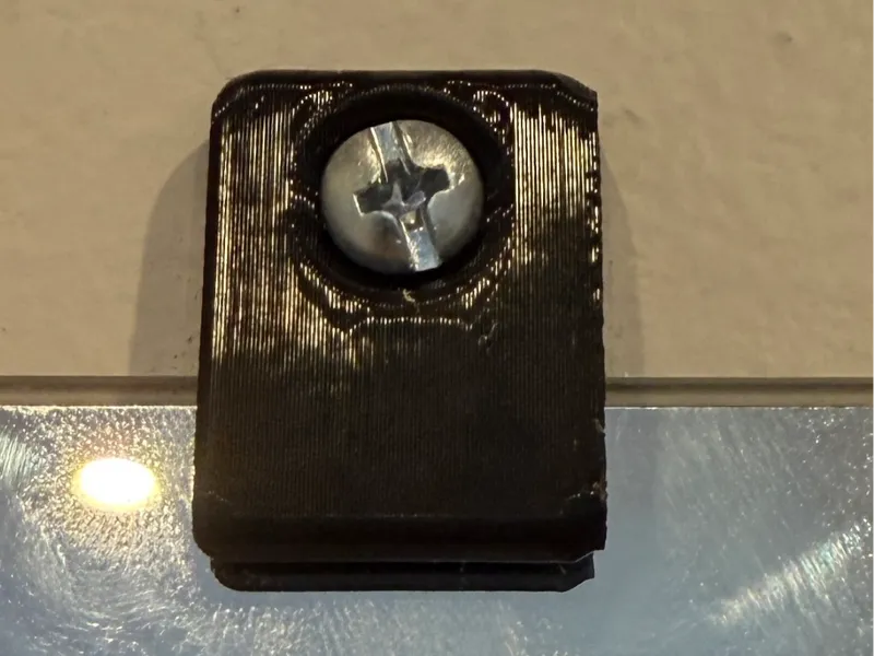 3mm Mirror Clips
