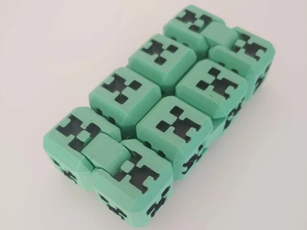 https://makerworld.bblmw.com/makerworld/model/USb2a01815aaafd/design/2024-07-24_aa7a42f44a512.jpg