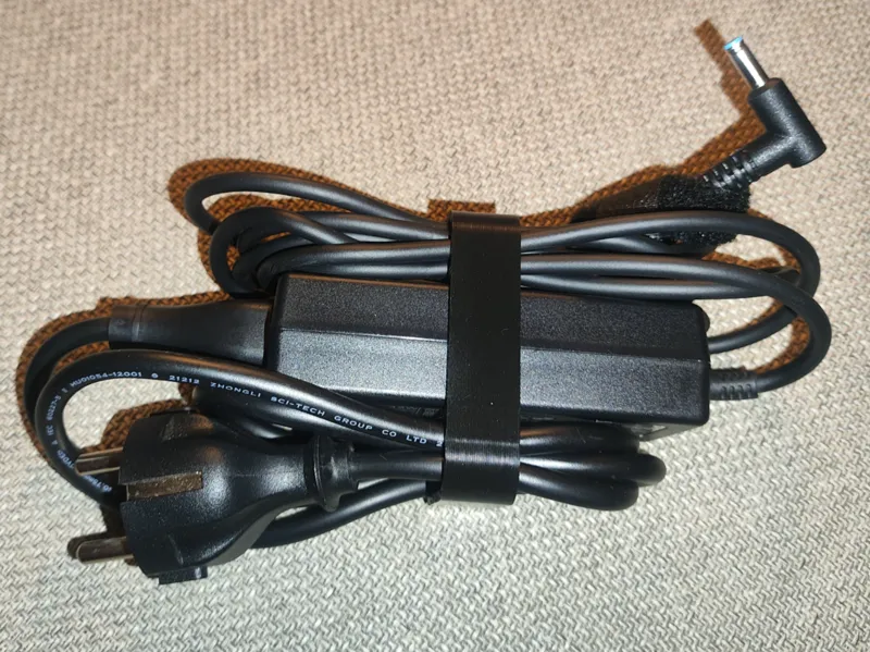 Laptop cable organizer 26,5x40mm