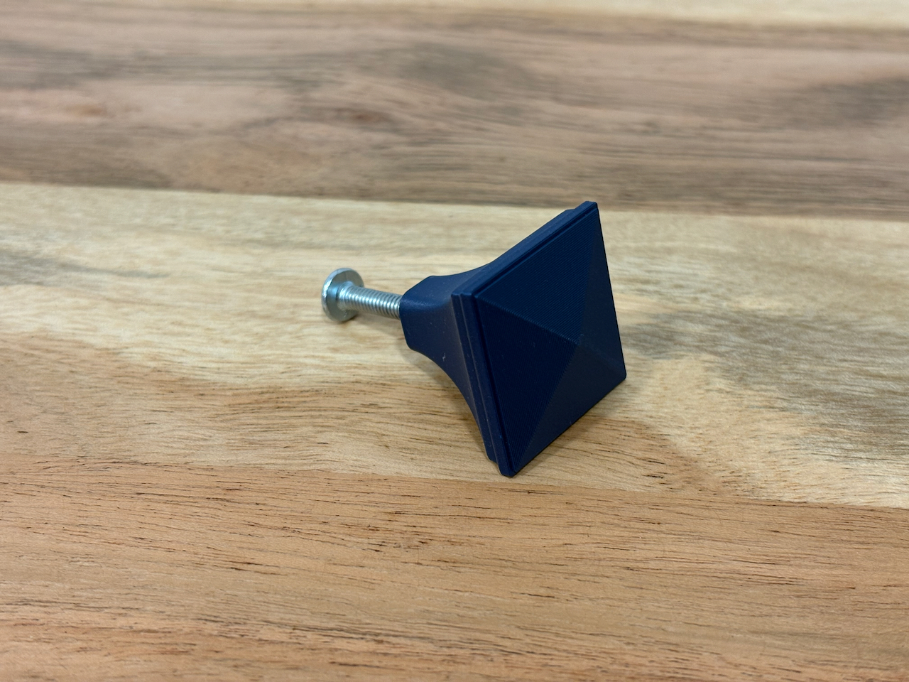 Miniatura 6 do modelo 3D Cabinet knobs