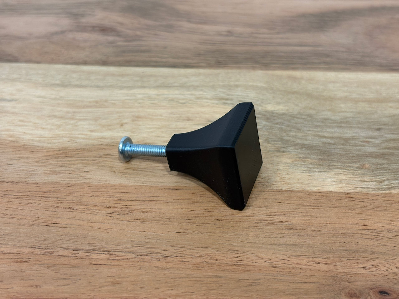 Miniatura 8 do modelo 3D Cabinet knobs