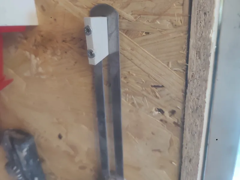 adjustable square holder 