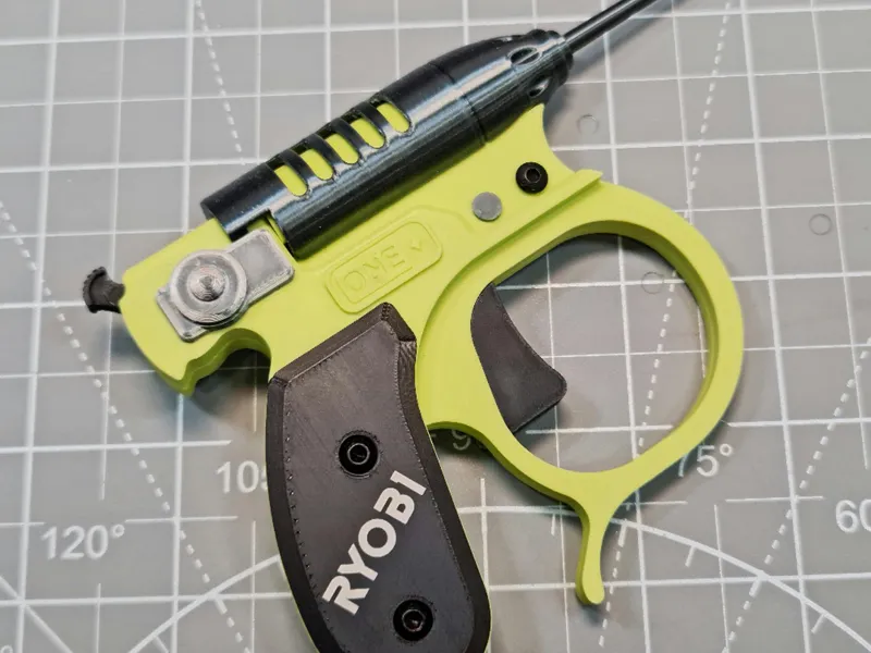 MIB Noisy Cricket Ryobi Edition