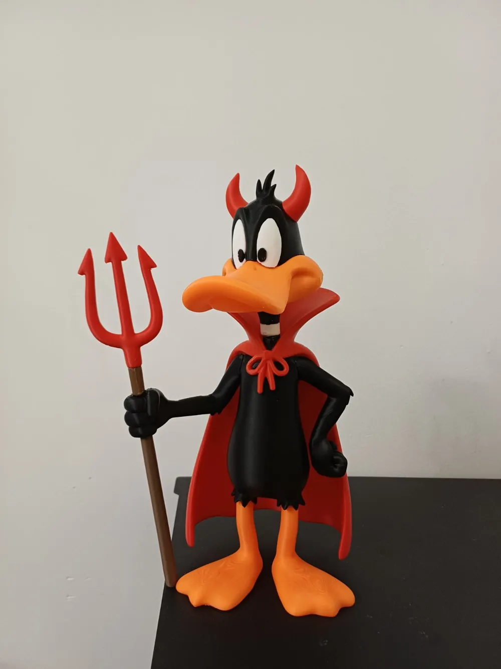 Daffy Duck As Devil / NO AMS - Free 3D Print Model - MakerWorld