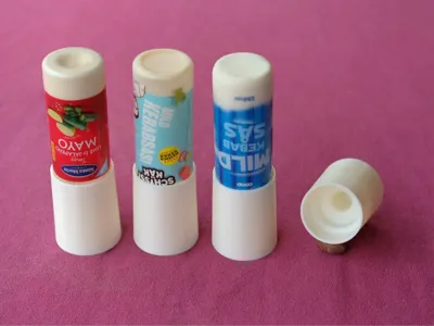 Sauce bottle stand