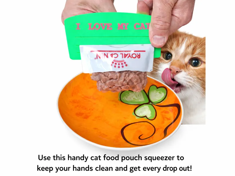 CAT FOOD SQUEEZER - CAT  TREAT EXTREDER